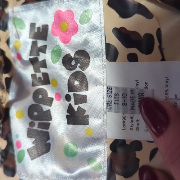 Hooded Raincoat OS 8-10 - Picture 8 of 10